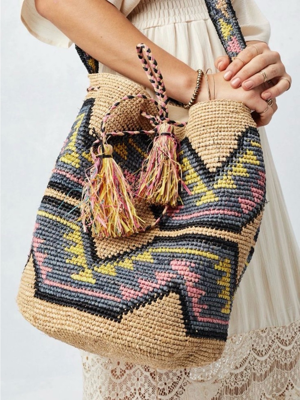 Bohemian 100% raffia south american bucket tote bag Handwoven Straw